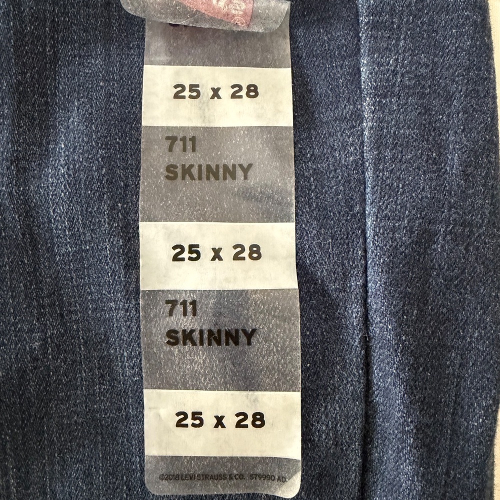 Jeans-LEVI’S - Picture 4 of 5